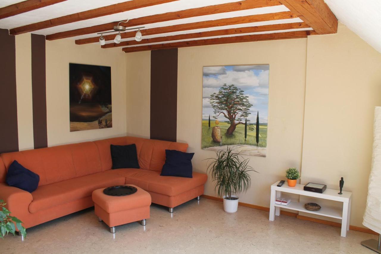Ferienwohnung Im Galerie-Haus Urbar  エクステリア 写真